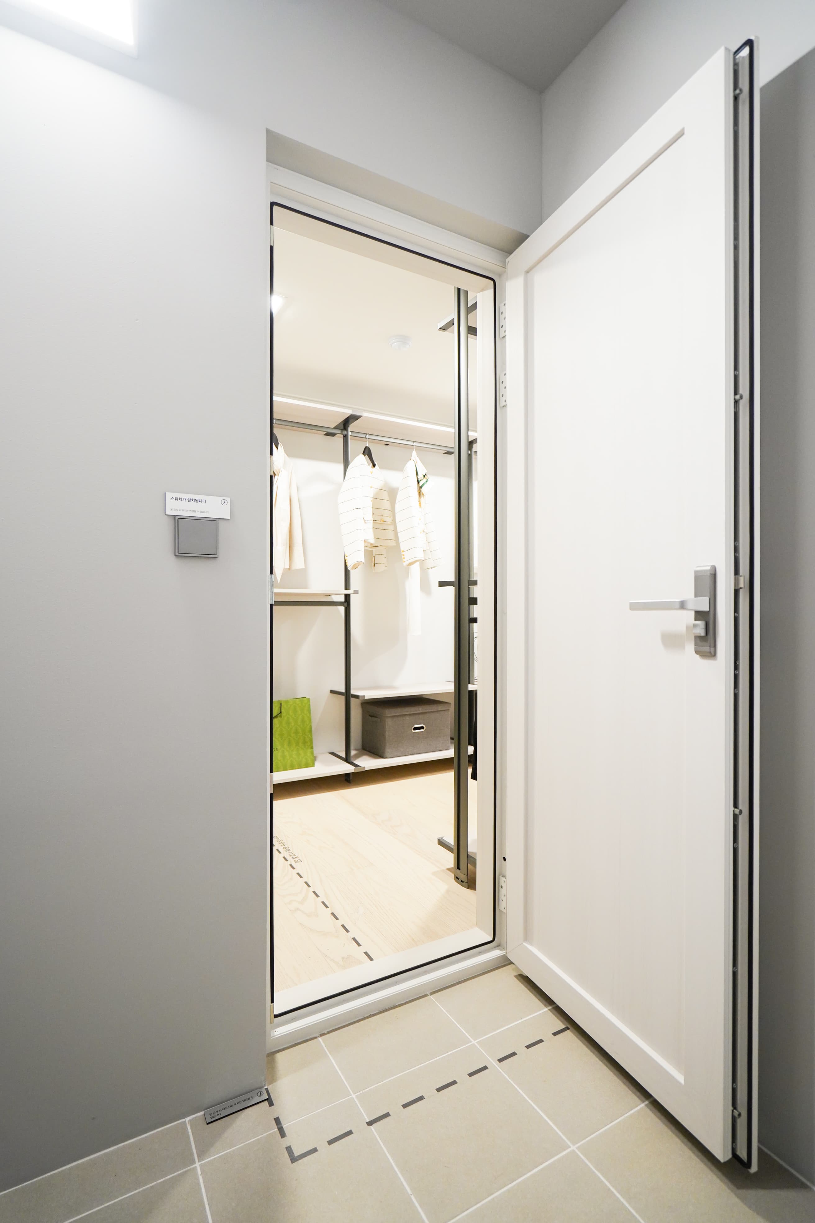 Bautek turning door installed in a modern interior